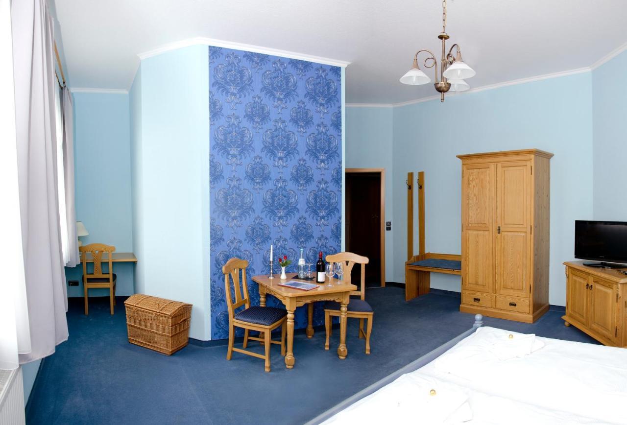 Locknitz Hotel & Restaurant Haus Am See מראה חיצוני תמונה