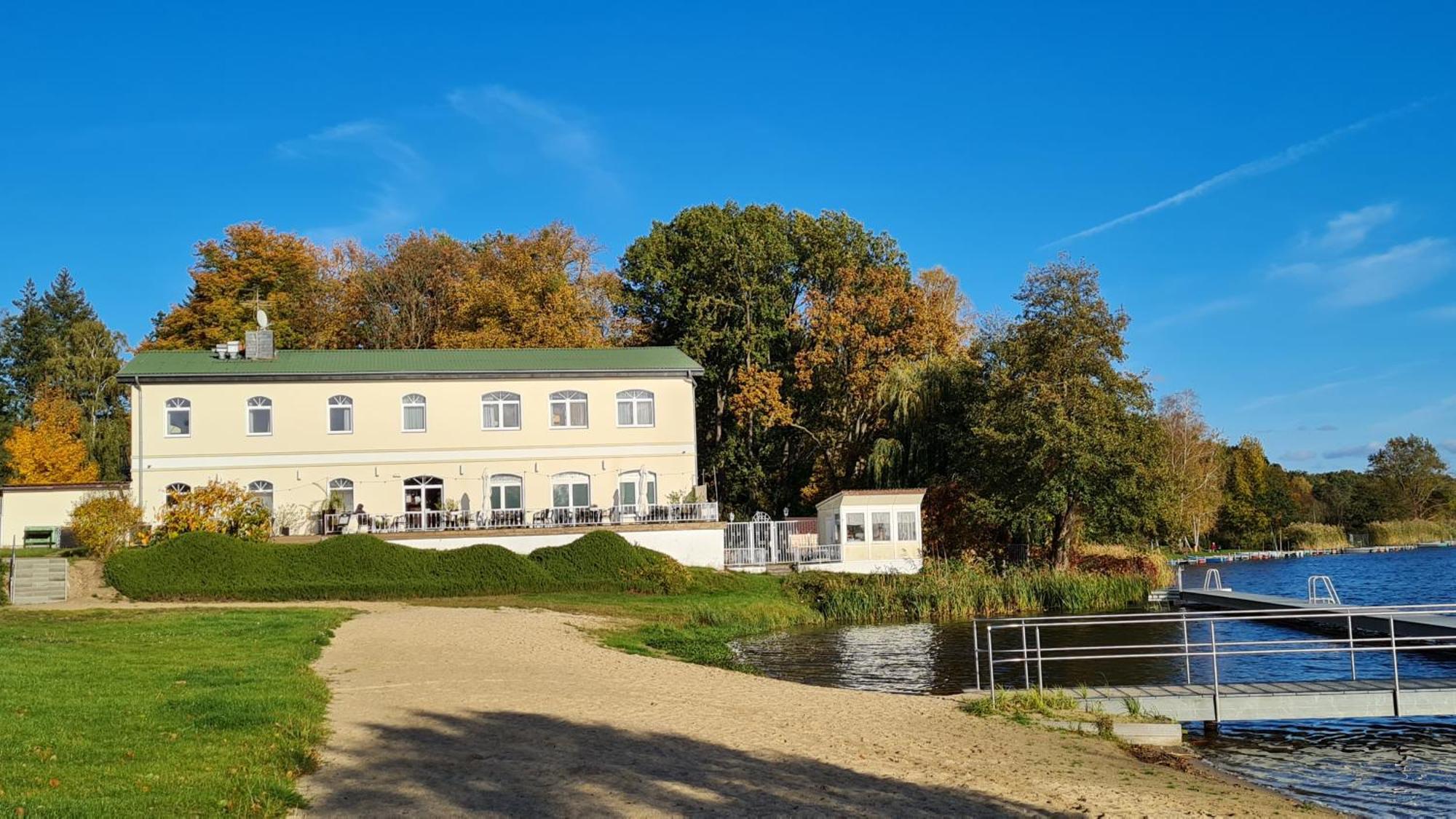 Locknitz Hotel & Restaurant Haus Am See מראה חיצוני תמונה