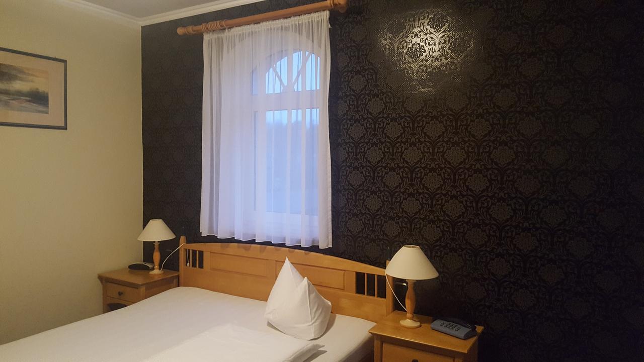 Locknitz Hotel & Restaurant Haus Am See מראה חיצוני תמונה