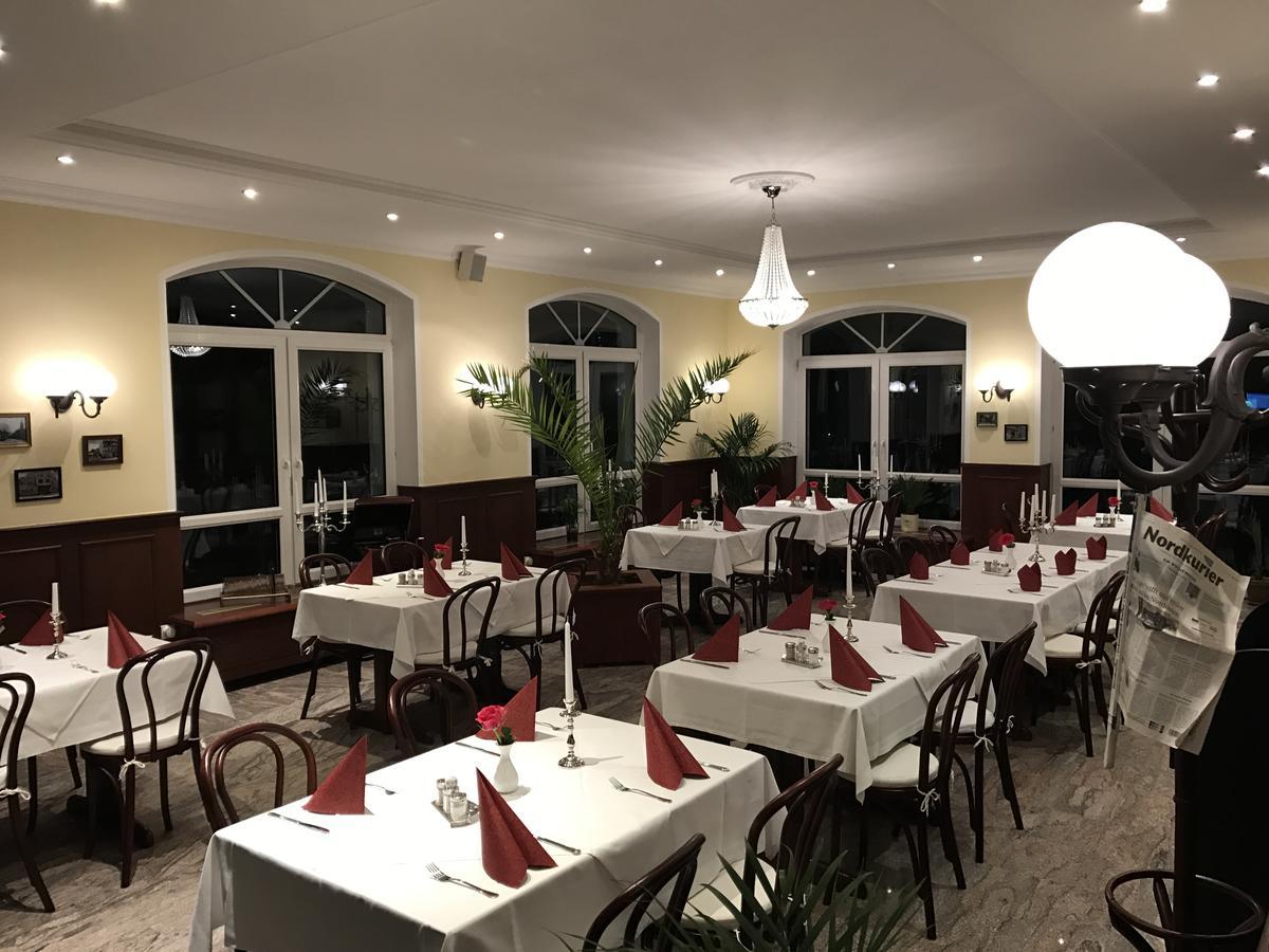 Locknitz Hotel & Restaurant Haus Am See מראה חיצוני תמונה