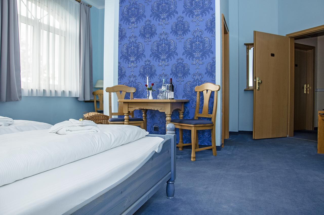 Locknitz Hotel & Restaurant Haus Am See מראה חיצוני תמונה